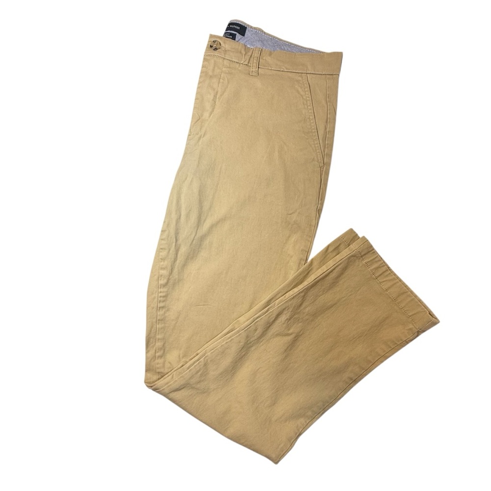 Tommy Hilfiger Men’s Khaki Slim Fit Chino Pants – Size 34x32 – EUC